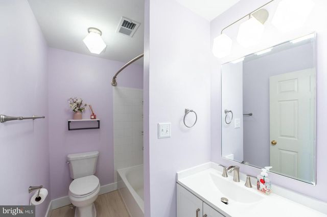 1302 HENDRIX LN, Phoenixville, PA 19460