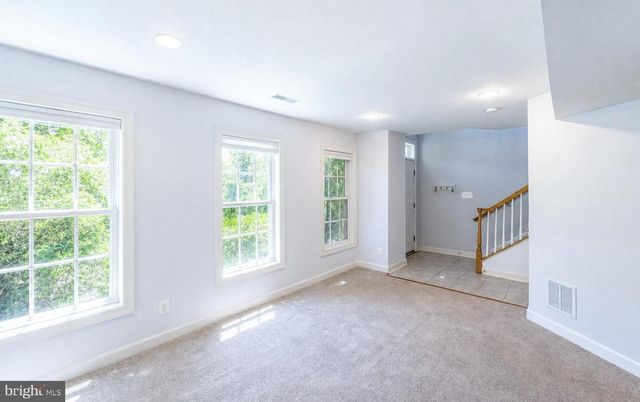 1302 HENDRIX LN, Phoenixville, PA 19460