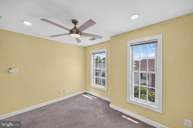 1302 HENDRIX LN, Phoenixville, PA 19460