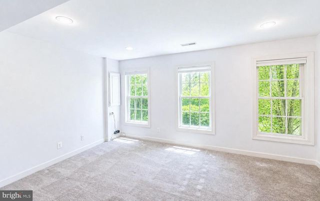 1302 HENDRIX LN, Phoenixville, PA 19460