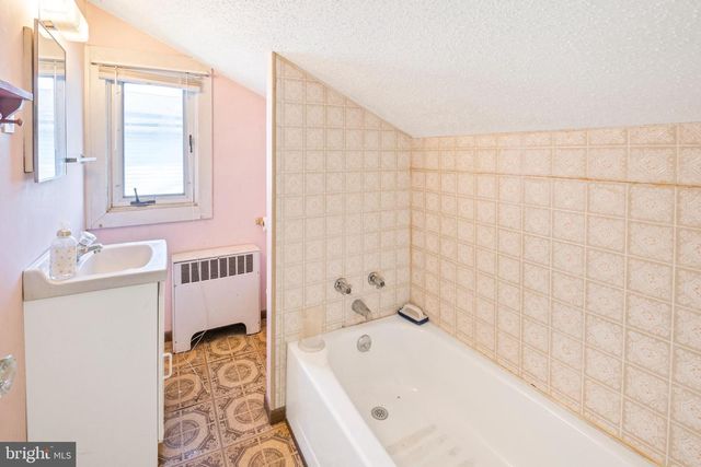 723 PURITAN AVE, Lawrence, NJ 08648