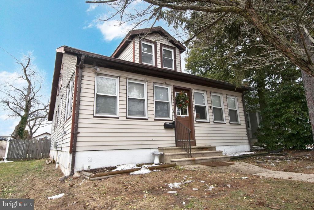 723 PURITAN AVE, Lawrence, NJ 08648