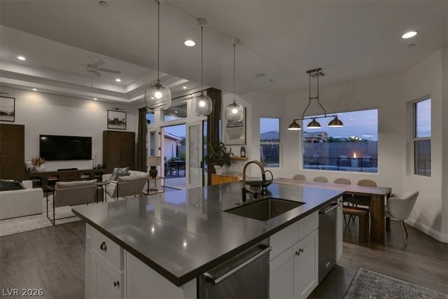 421 Emily Crossing Court, Henderson, NV 89015