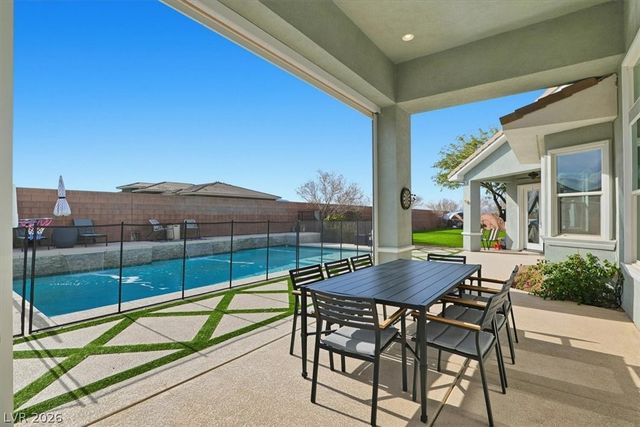 421 Emily Crossing Court, Henderson, NV 89015