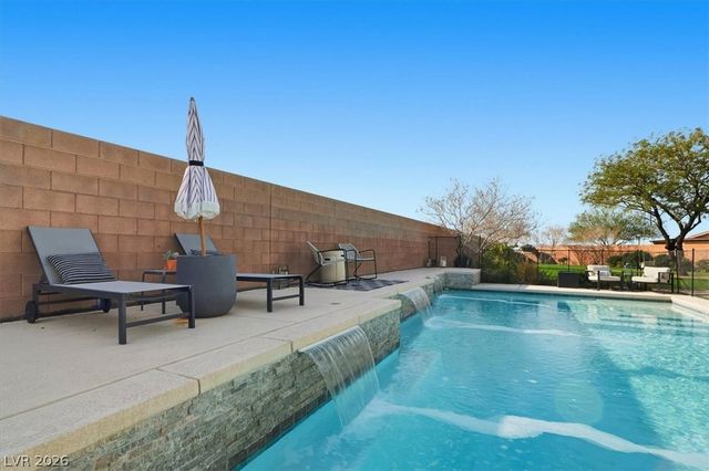 421 Emily Crossing Court, Henderson, NV 89015