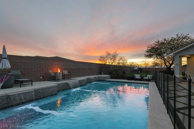 421 Emily Crossing Court, Henderson, NV 89015