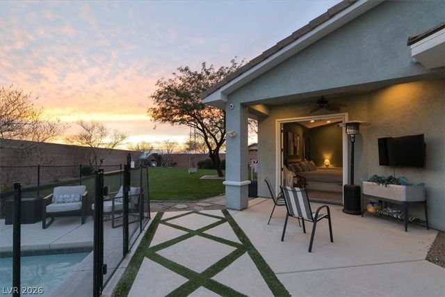 421 Emily Crossing Court, Henderson, NV 89015