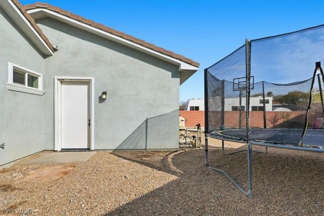 421 Emily Crossing Court, Henderson, NV 89015