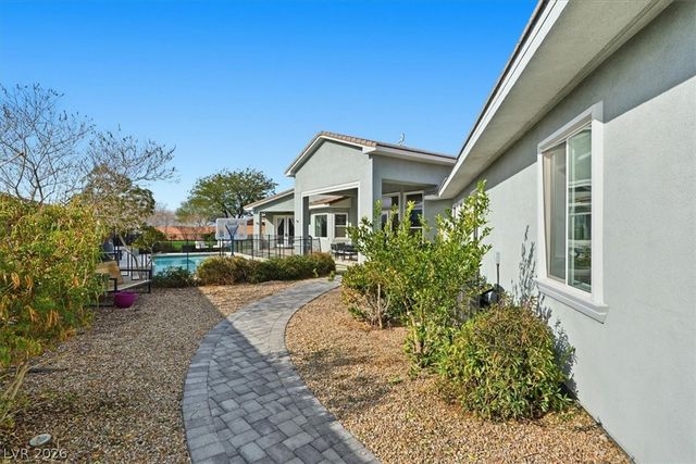 421 Emily Crossing Court, Henderson, NV 89015