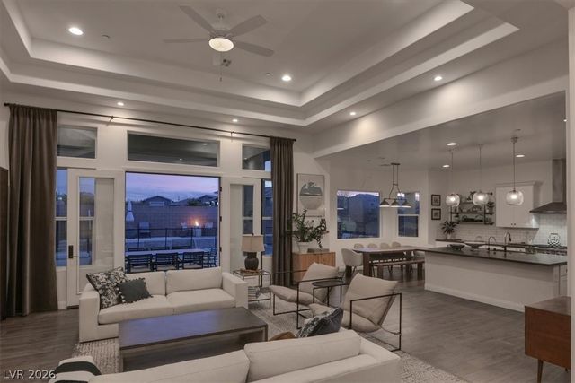 421 Emily Crossing Court, Henderson, NV 89015
