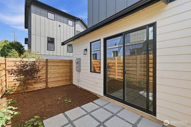 2611 NW 87th Street, Seattle, WA 98117