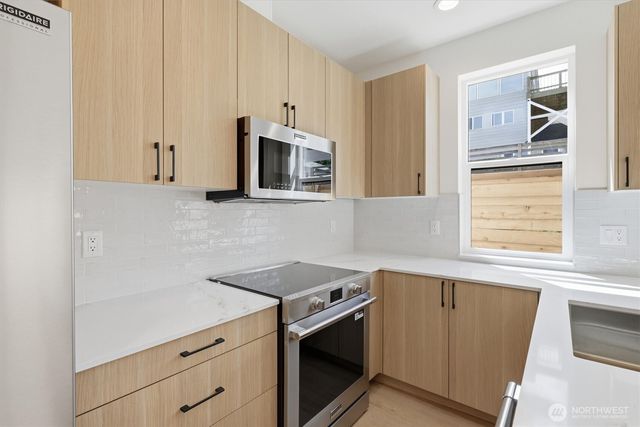 2611 NW 87th Street, Seattle, WA 98117