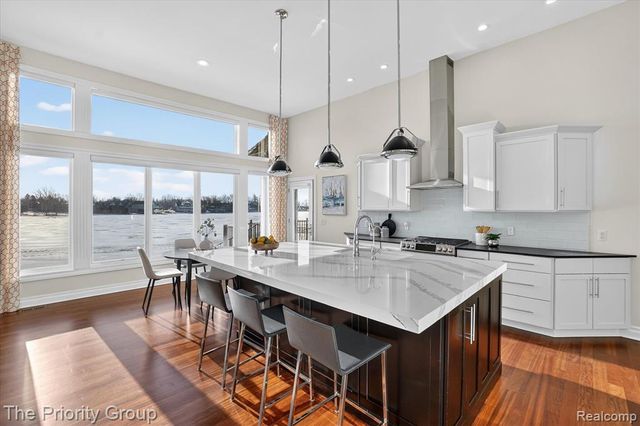 11467 Bay Shore Drive, Fenton, MI 48430