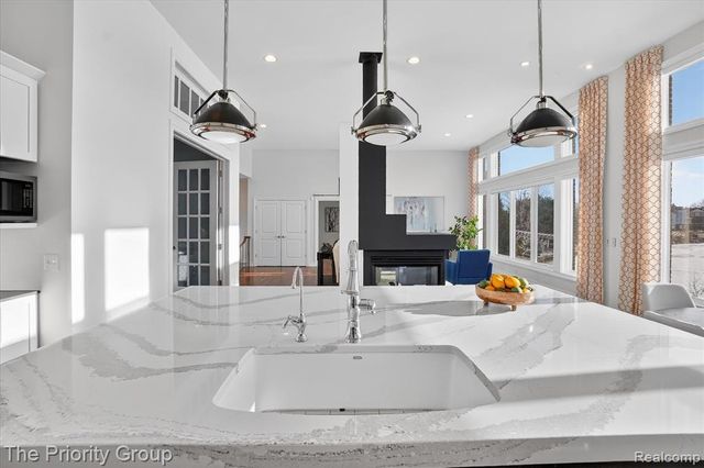 11467 Bay Shore Drive, Fenton, MI 48430