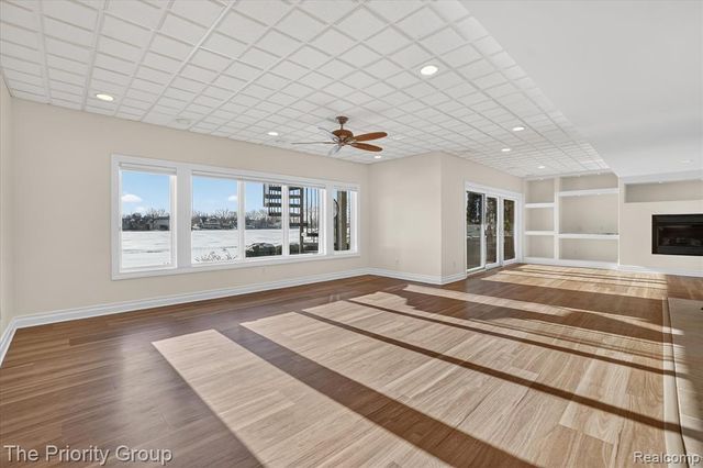 11467 Bay Shore Drive, Fenton, MI 48430