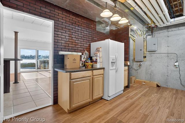 11467 Bay Shore Drive, Fenton, MI 48430