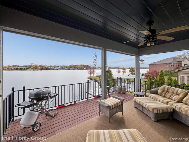 11467 Bay Shore Drive, Fenton, MI 48430