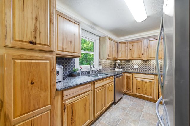 356 WHITE OAK LN, New Market, VA 22844