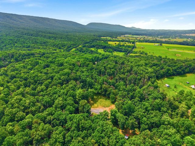 356 WHITE OAK LN, New Market, VA 22844