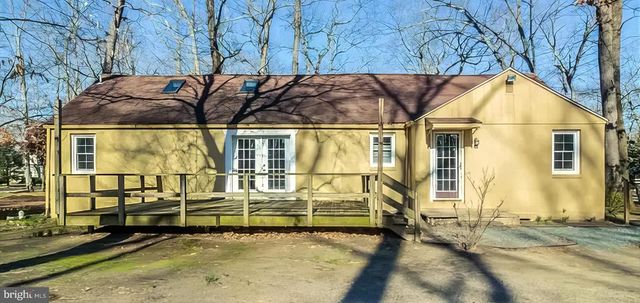 105 MOUNT LAUREL RD, Hainesport, NJ 08036