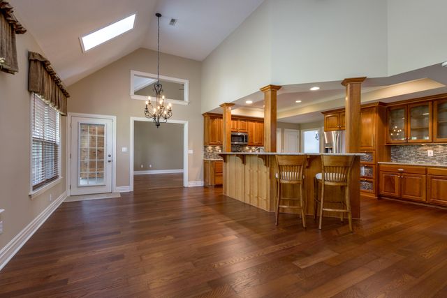 5613 MAJESTIC CIR, Columbia, MO 65203