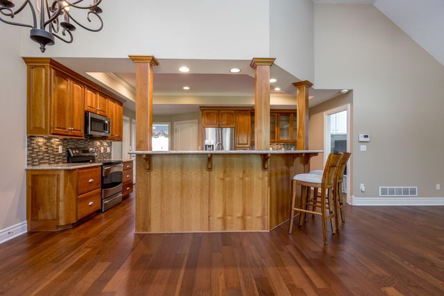 5613 MAJESTIC CIR, Columbia, MO 65203