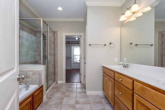 5613 MAJESTIC CIR, Columbia, MO 65203