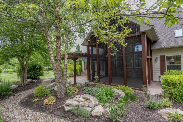 5613 MAJESTIC CIR, Columbia, MO 65203