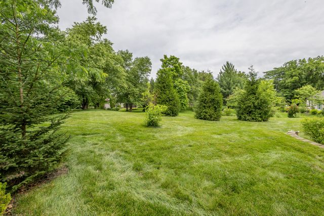5613 MAJESTIC CIR, Columbia, MO 65203