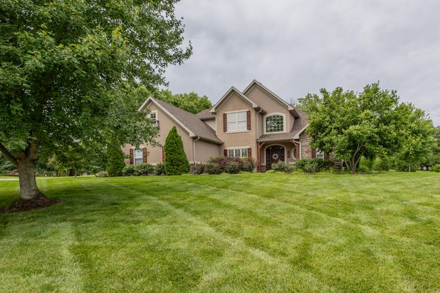 5613 MAJESTIC CIR, Columbia, MO 65203