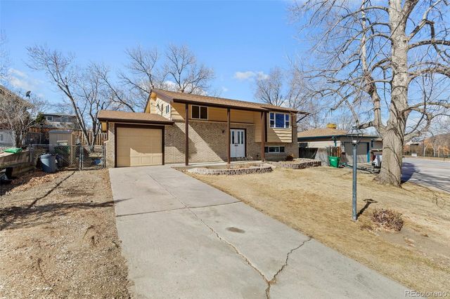 1841 S Saulsbury Court, Lakewood, CO 80232