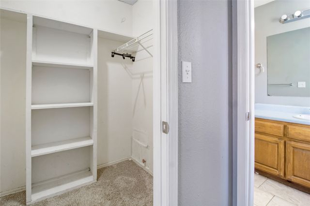 13993 S Poplar Place, Glenpool, OK 74033