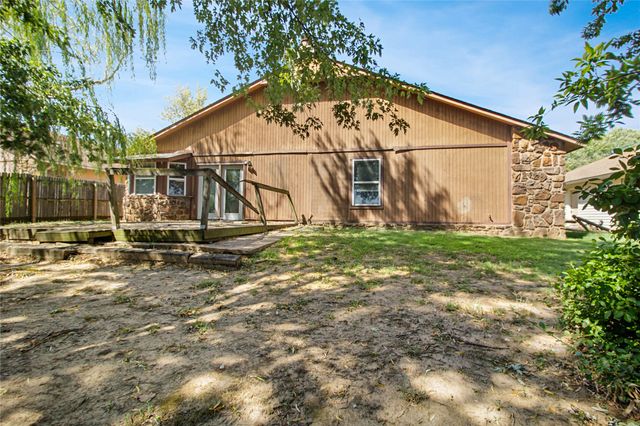 13993 S Poplar Place, Glenpool, OK 74033