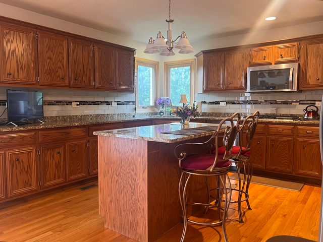 21372 Brittany Drive, Frankfort, IL 60423