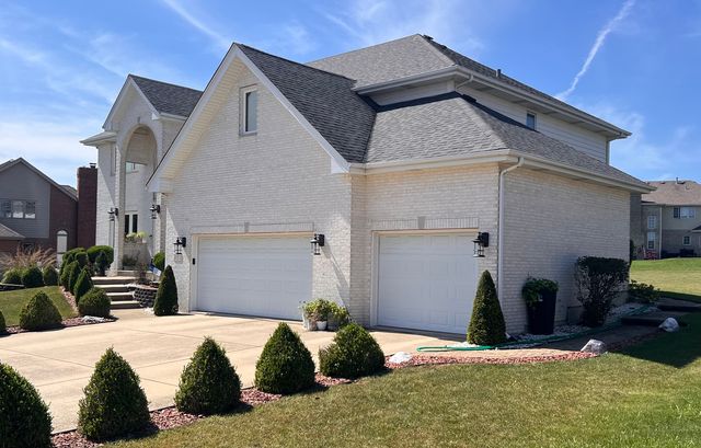 21372 Brittany Drive, Frankfort, IL 60423