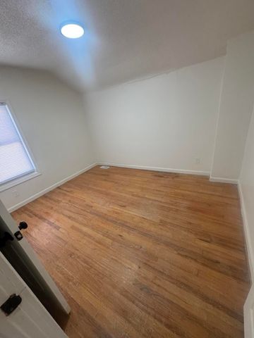 16515 Log Cabin Street, Highland Park, MI 48203