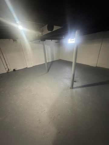 16515 Log Cabin Street, Highland Park, MI 48203