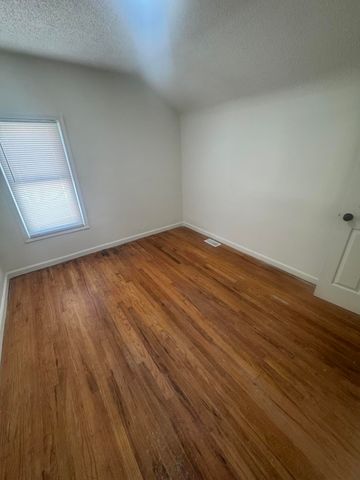 16515 Log Cabin Street, Highland Park, MI 48203