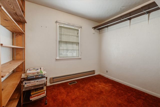 320 4th Street, Huntington, WV 25705