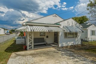 320 4th Street, Huntington, WV 25705