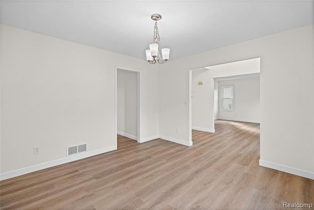 8251 N Port, Grand Blanc, MI 48439