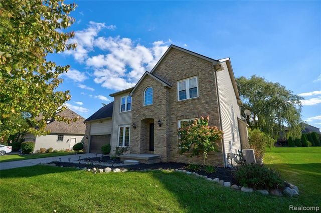 8251 N Port, Grand Blanc, MI 48439