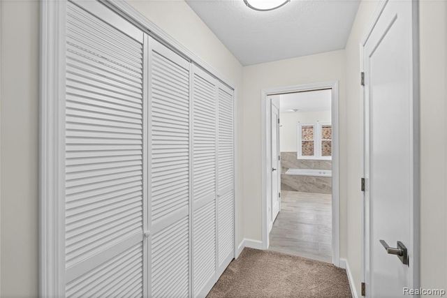 8251 N Port, Grand Blanc, MI 48439