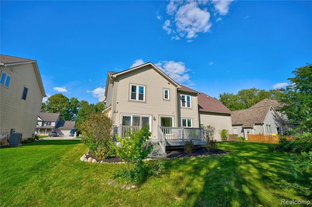 8251 N Port, Grand Blanc, MI 48439