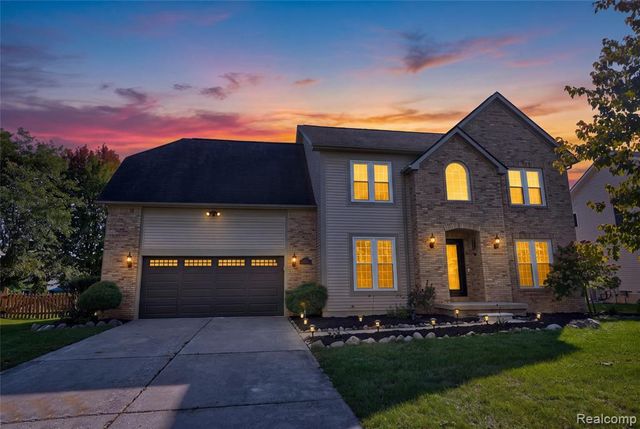 8251 N Port, Grand Blanc, MI 48439