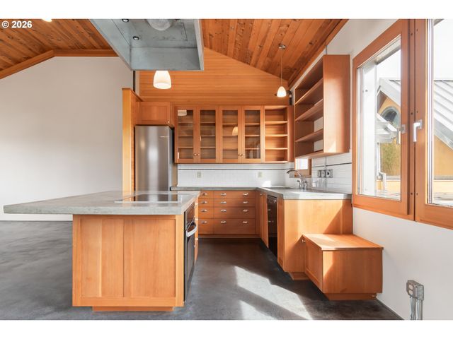 321 MILL St 3, Eugene, OR 97401