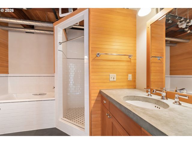 321 MILL St 3, Eugene, OR 97401