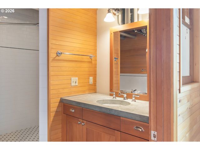 321 MILL St 3, Eugene, OR 97401