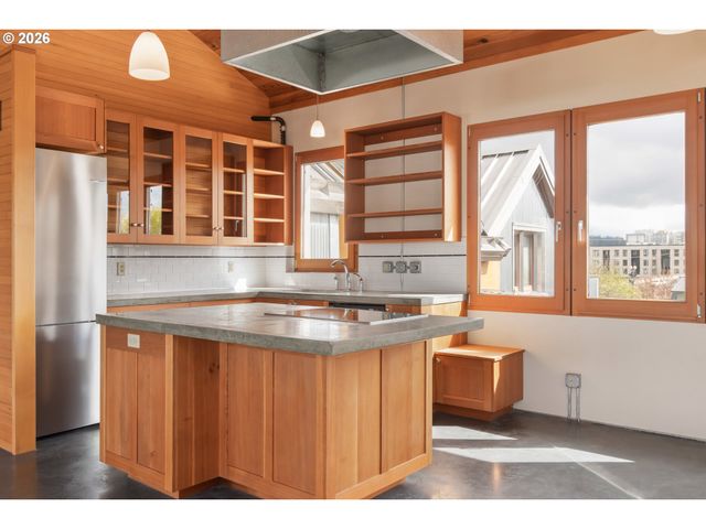 321 MILL St 3, Eugene, OR 97401