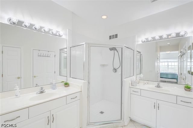 20051 Sanibel View CIR 303, Fort Myers, FL 33908